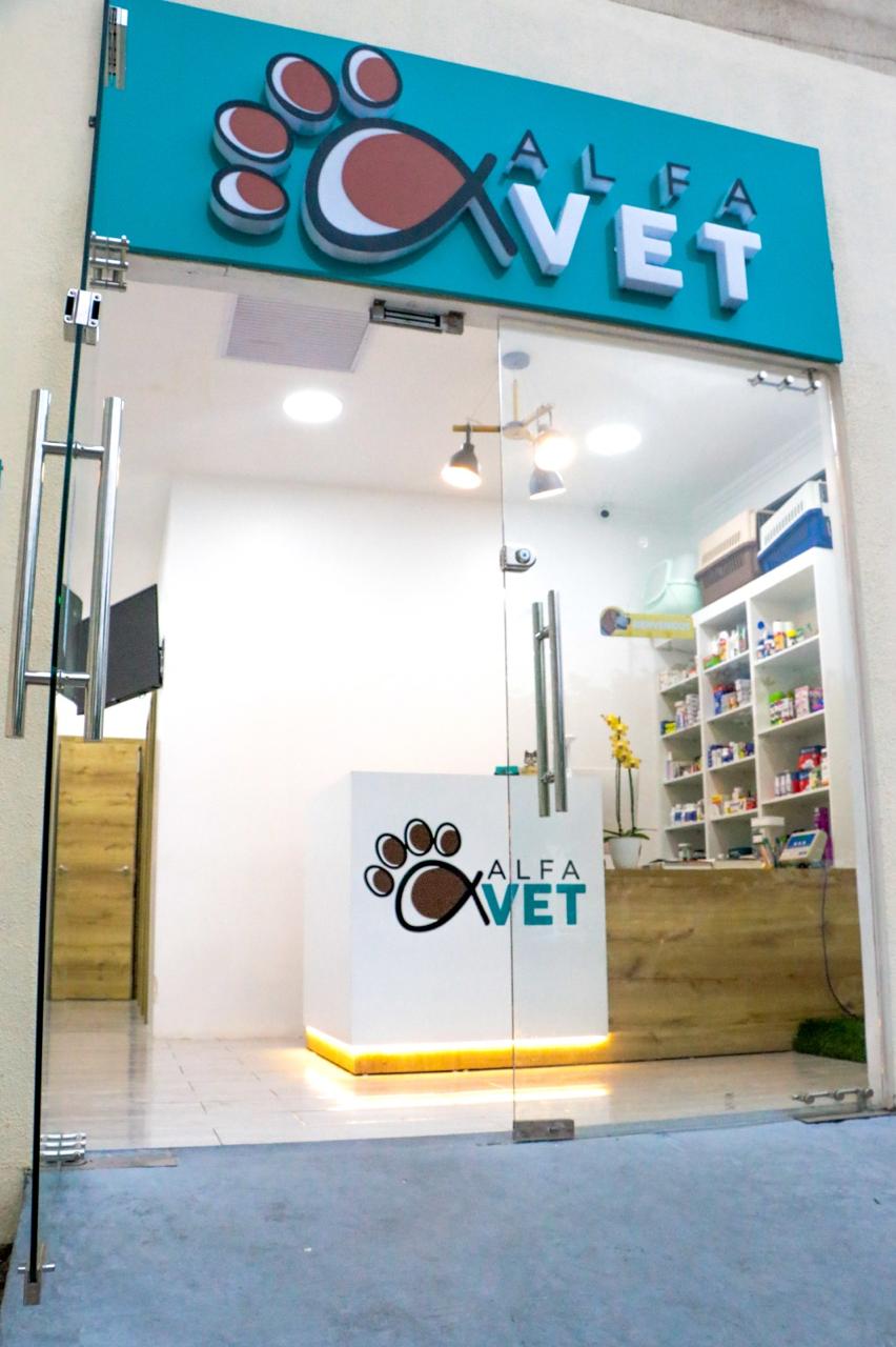 Recepción de la clínica veterinaria AlfaVet en La Aurora